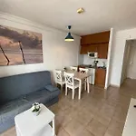 Mitjana -apartamento Con Piscina Junto La Playa Apartamento *