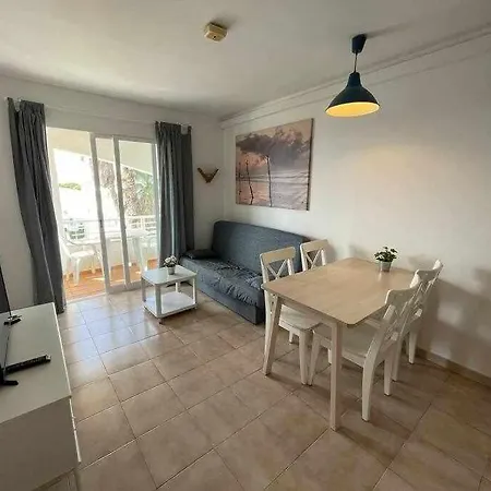 Mitjana -apartamento Con Piscina Junto La Playa Daire